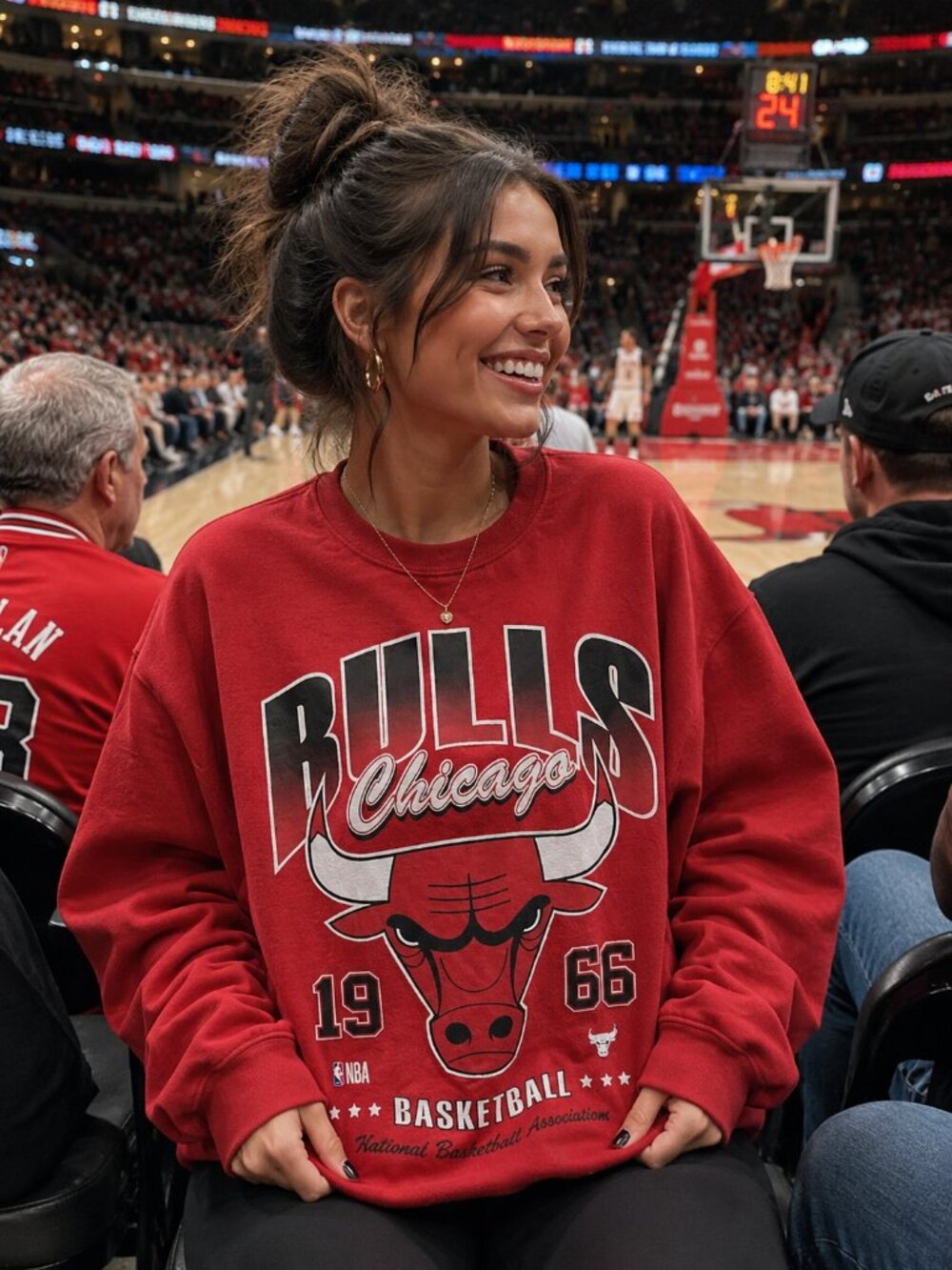 Ladies NBA Chicago Bulls Sweatshirt (Large)